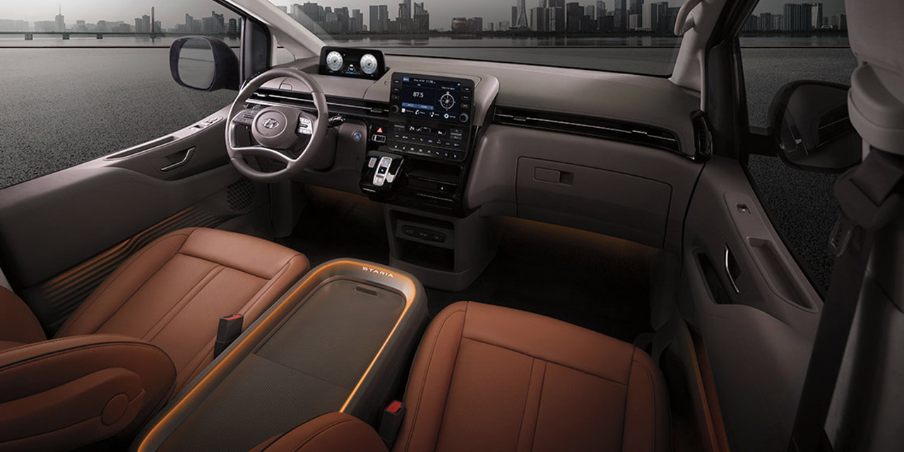 staria-interior-1