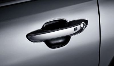 AI3_FL_4DOOR_GEN_LHD_FEATURE_CHROME_COATED_DOOR_HANDLES
