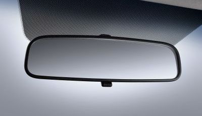 AI3_FL_4DOOR_GEN_LHD_FEATURE_DAY_NIGHT_REAR_VIEW_MIRROR