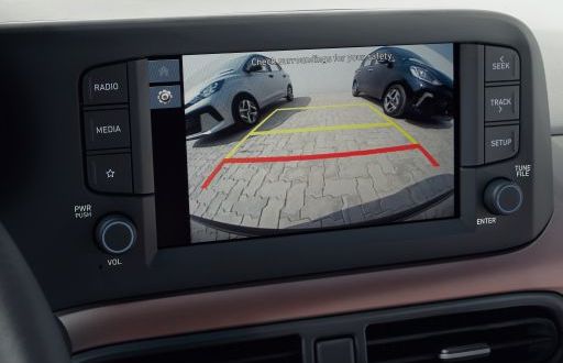 AI3_FL_4DOOR_GEN_LHD_FEATURE_REAR_VIEW_CAMERA