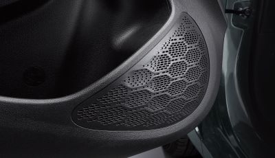 AI3_FL_5DOOR_GEN_LHD_FEATURE_FRONT_REAR_FOUR_SPEAKER_SYSTEM