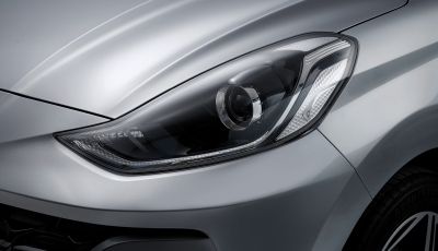 AI3_FL_5DOOR_GEN_LHD_FEATURE_PROJECTOR_HEADLAMPS-2