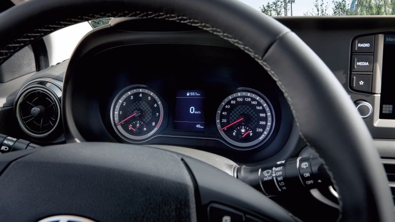 AI3_FL_5DOOR_GEN_LHD_INTERIOR_MULTI_INFO_DISPLAY