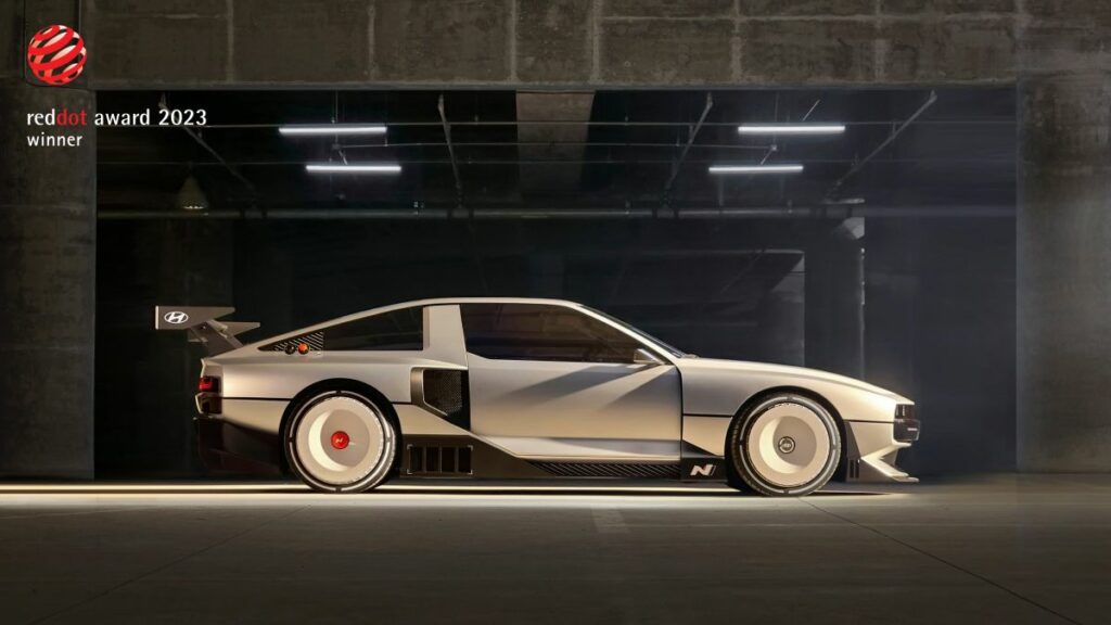 Image 1 Hyundai Red Dot Win N Vision 74 1024x576 - Hyundai Motor gana los premios Red Dot Design Awards por N Vision 74, el sistema de diseño de infoentretenimiento Seon y la tipografía digital Hyundai Sans UI