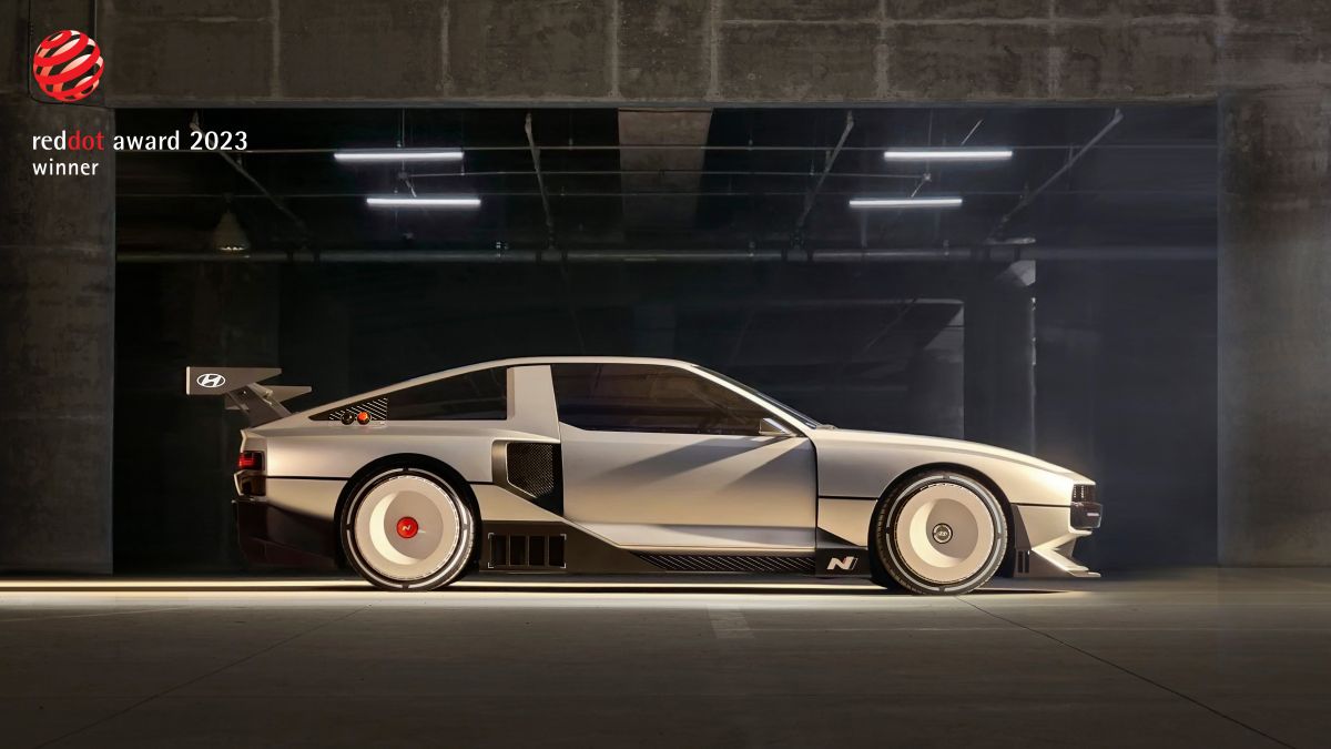 Image-1-Hyundai-Red-Dot-Win-N-Vision-74