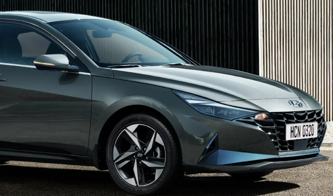 auto sedan new elantra