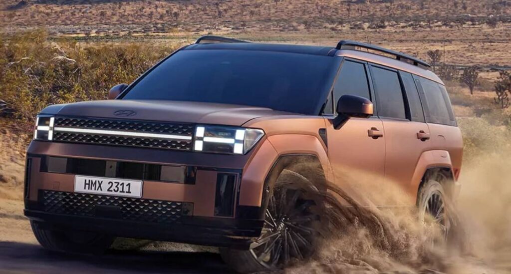 SUV The all New Santa Fe en terreno arenoso