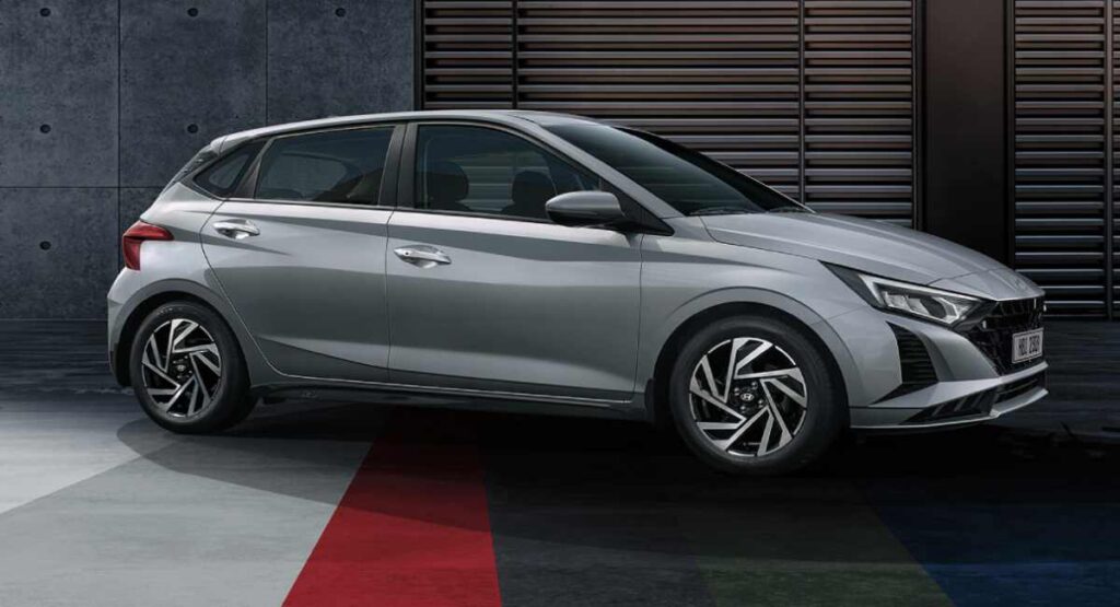 Auto New i20 Hatch 1024x555 - Autos compactos: Todo lo que debes saber