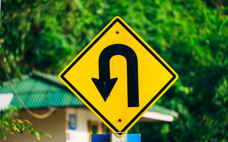 Señal de Tránsito Preventiva para evitar accidentes